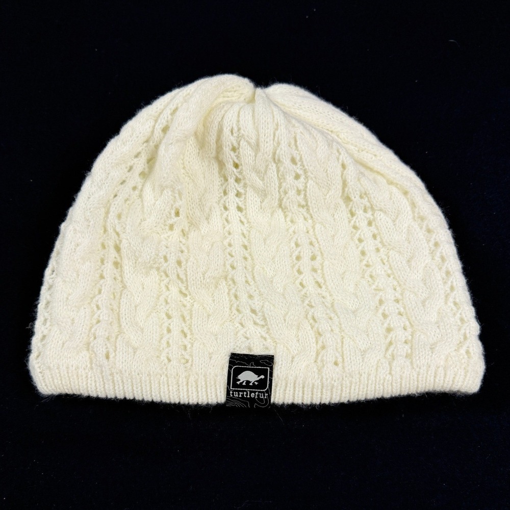 Turtle Fur Cream‎ White Cable Knit Fleece Lined Beanie Hat Cozy Warm Ski Snow